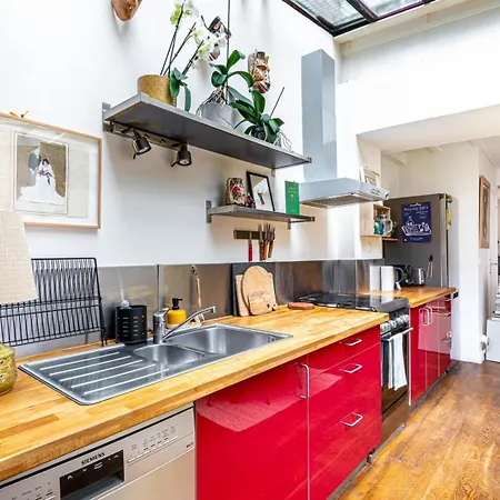 Lägenhet Guestready - Spacious Retreat Near Buttes-chaumont *